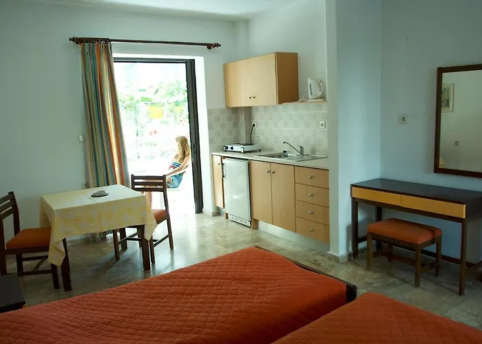 Апарт-отель Esperides 2*