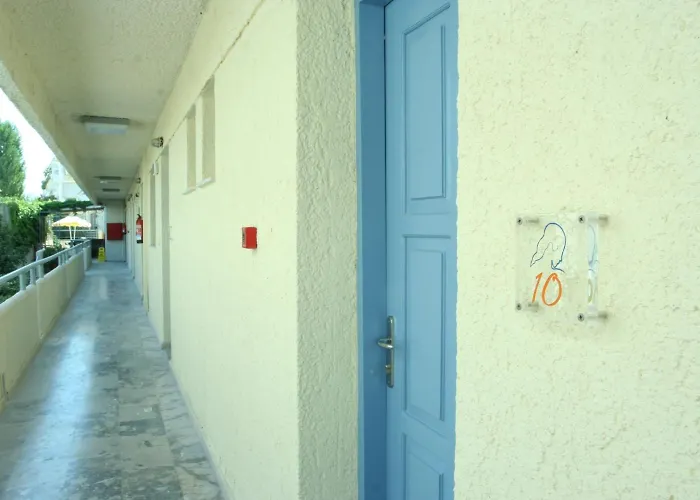 Esperides Aparthotel 2*