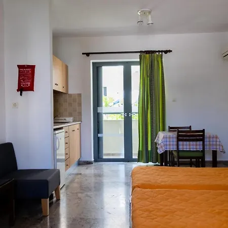 Esperides Aparthotel 2*